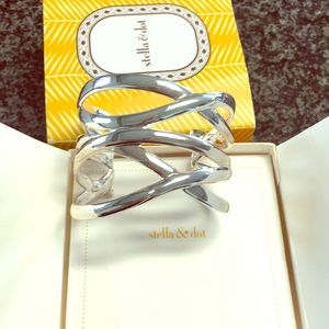 Stella & Dot Odette Cuff! New with box!